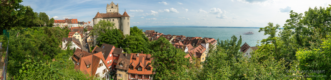 Blick auf die Burg von Meersburg Blick auf die Burg von Meersburg