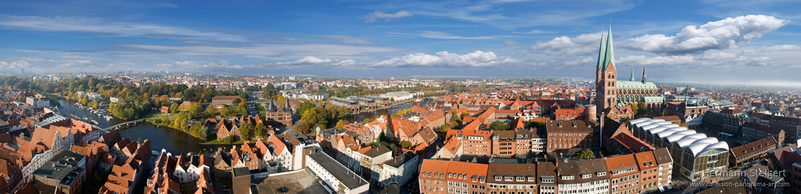 Rundblick von St. Petri über die Altstadt Rundblick von St. Petri über die Altstadt