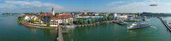 Blick vom Moleturm auf Friedrichshafen